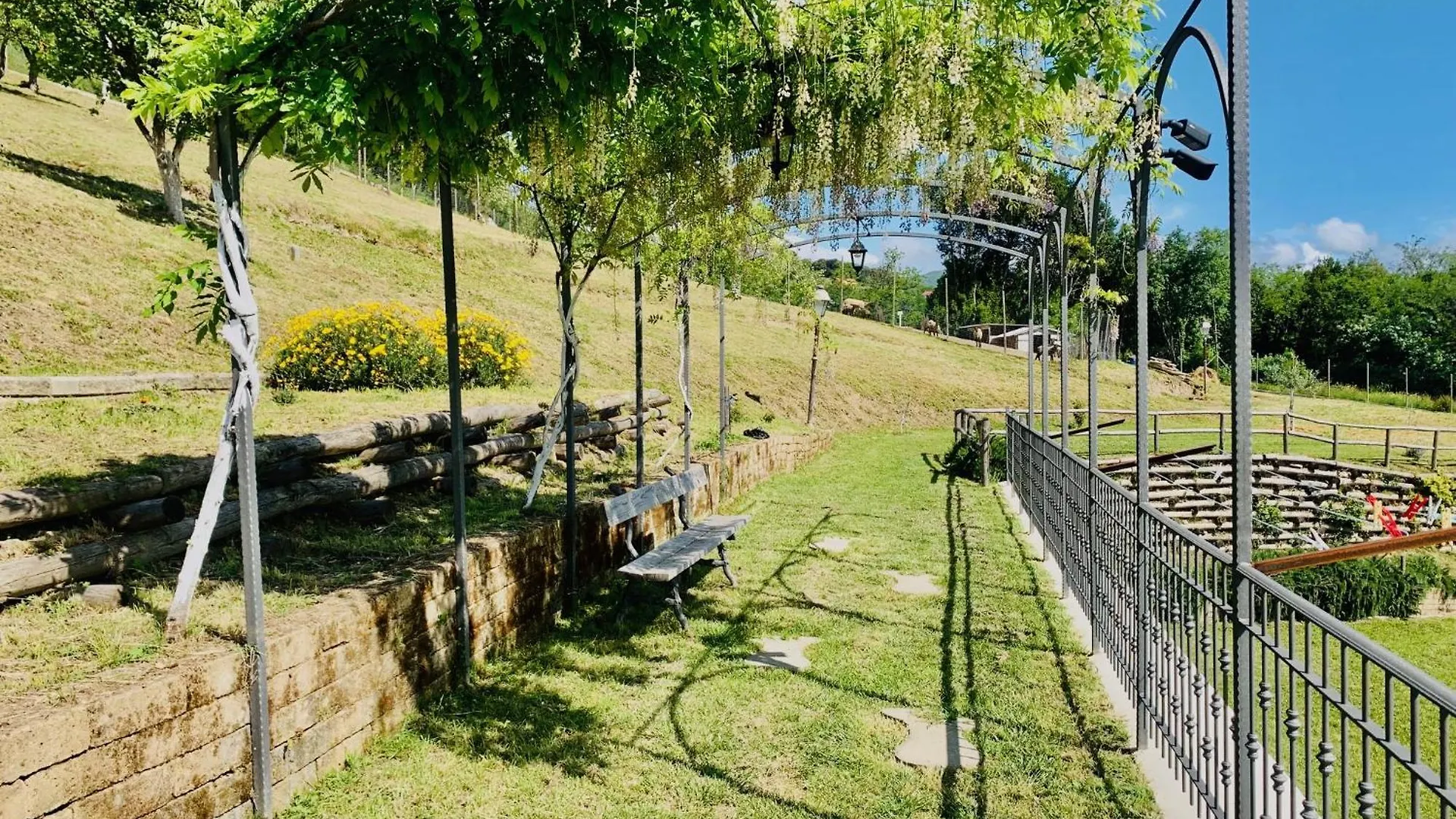 Bed and Breakfast Le Stanze Del Brigante Genua 0*,  Italien